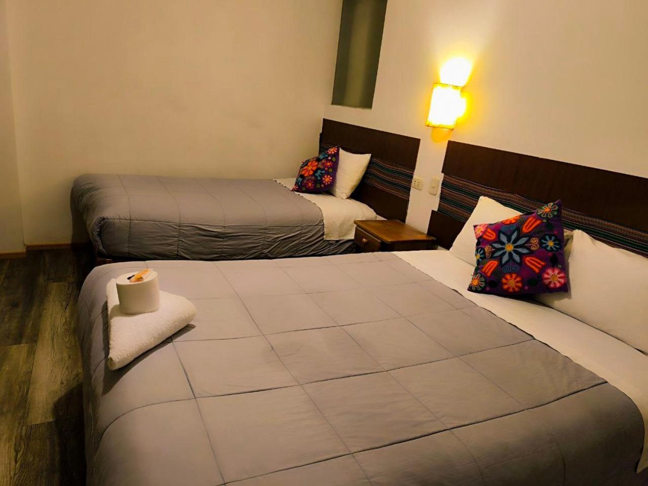 Hostal Balcon De Piedra Urubamba Exterior photo