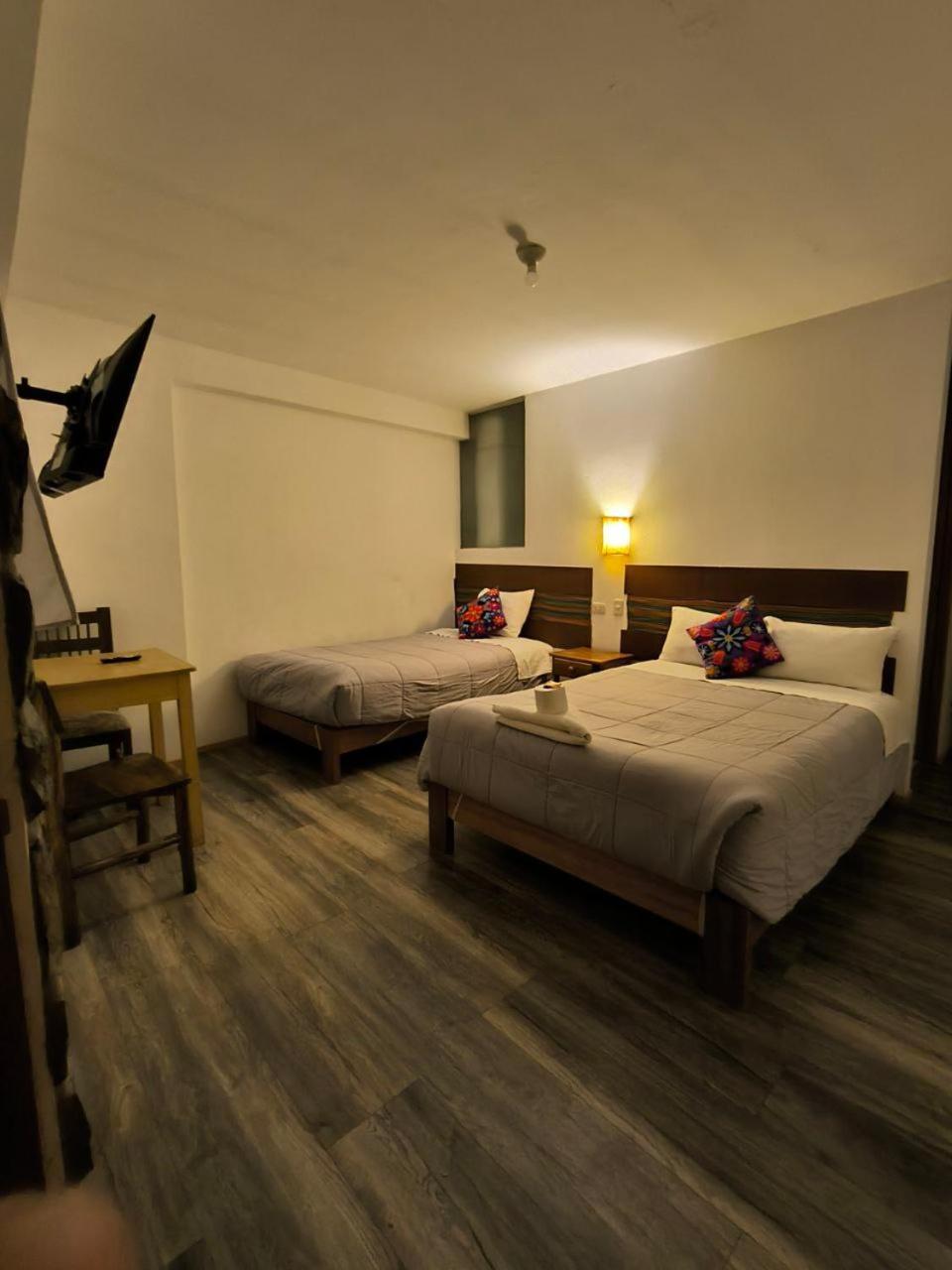 Hostal Balcon De Piedra Urubamba Exterior photo